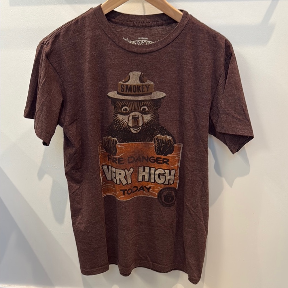 Savvy Brown Graphic Tee - Smokey Bear Design